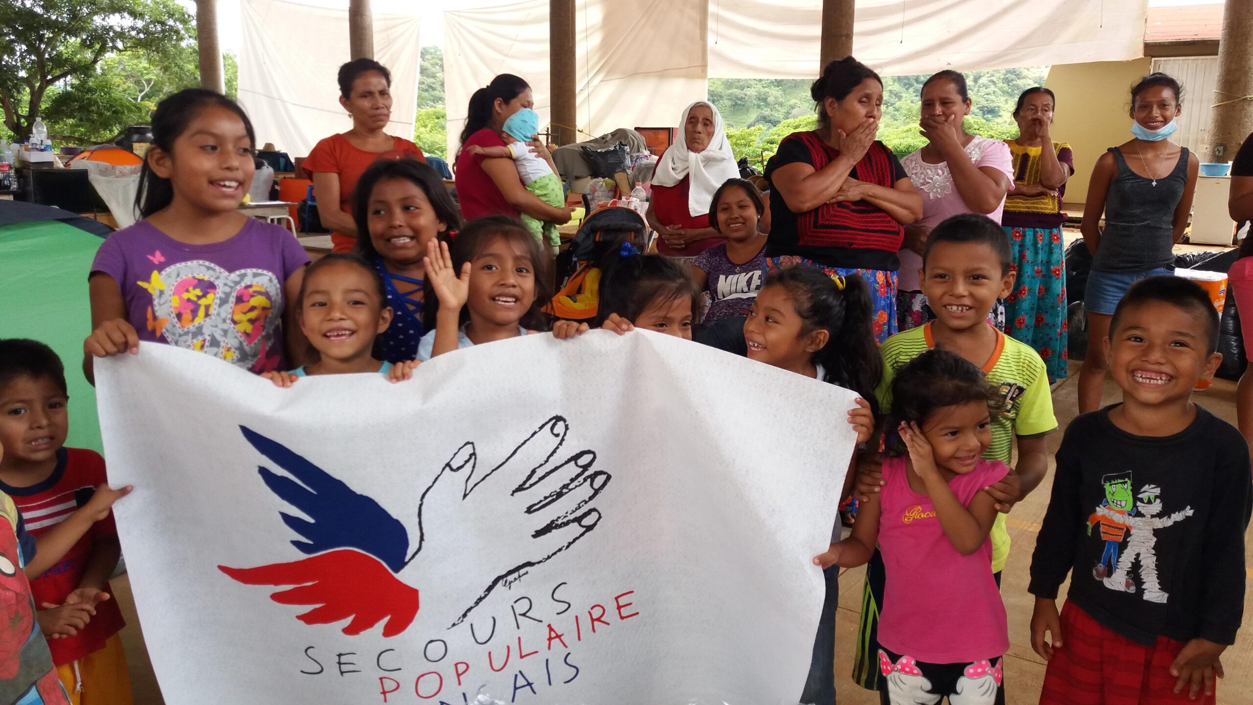 Les enfants aux Antilles et au Mexique font l'expérience de la solidarité internationale, à travers l'aide acheminée par le SPF et ses partenaires.