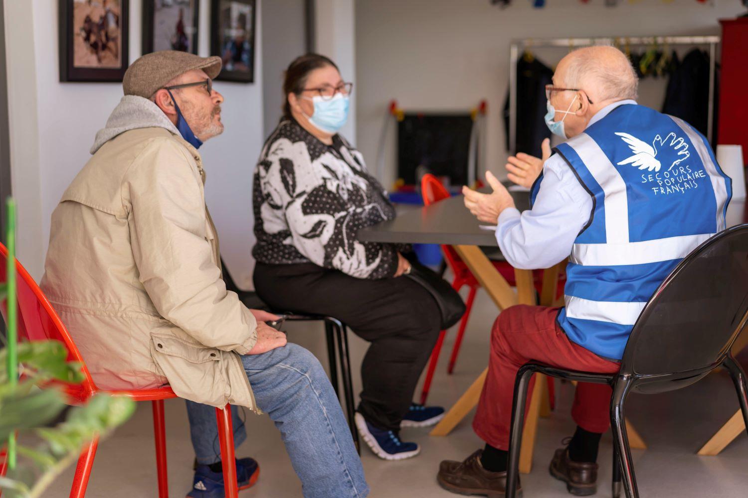 A Guéret, les habitants ont du mal à trouver des médecins. C'est encore plus le cas pour les spécialistes. Ils faut payer l'essence pour aller consulter dans les départements limitrophes.