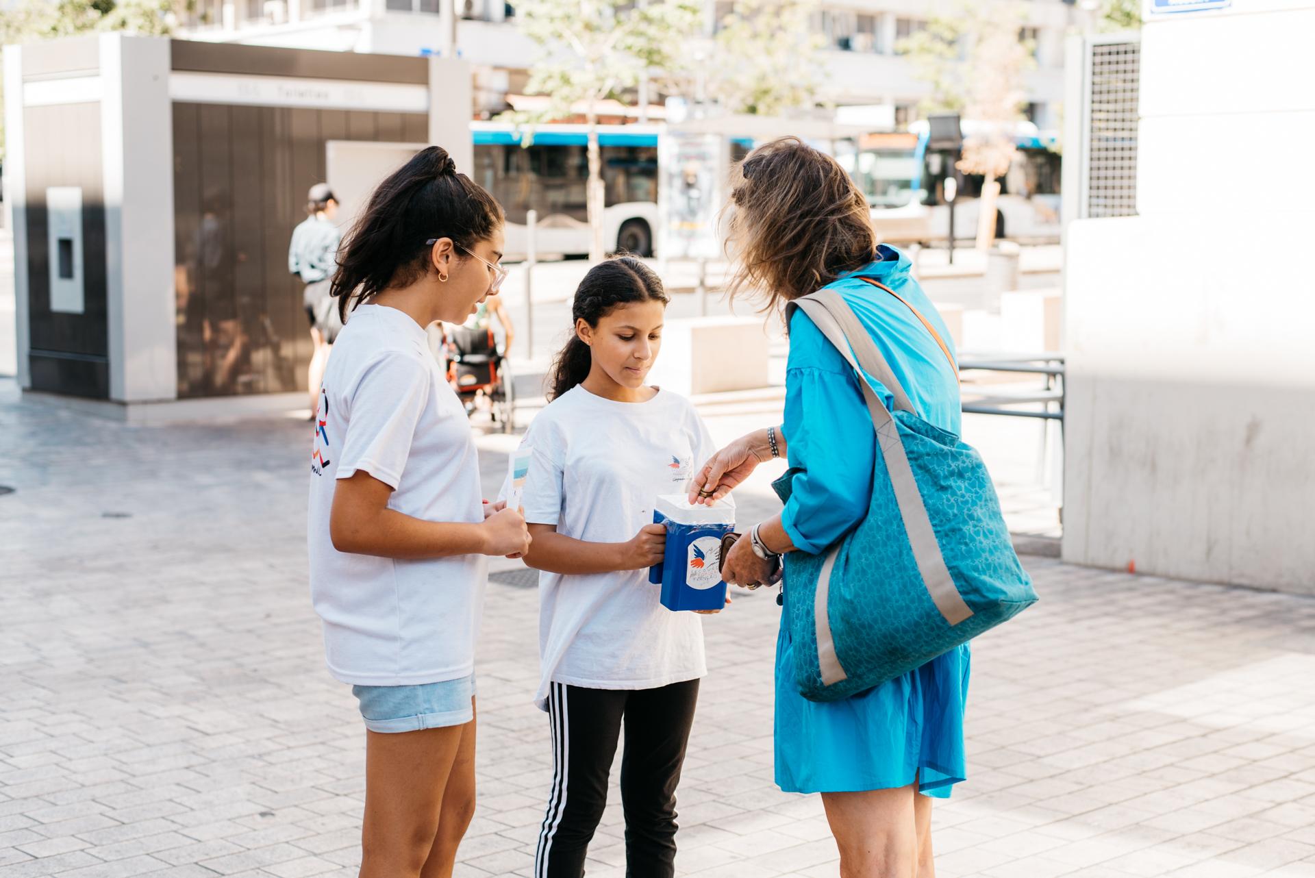 Isra, 12 ans : La solidarité, ça m’apporte de la joie