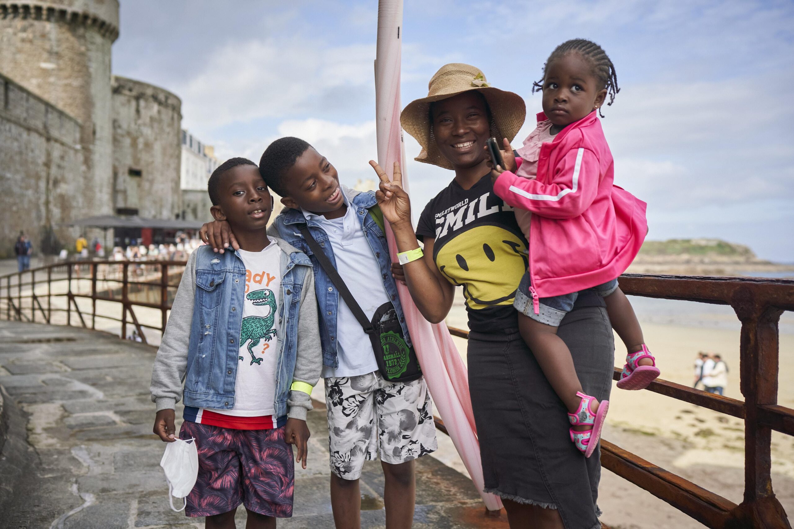 La parenthèse de Saint-Malo a mis la famille de Neid de bonne humeur, après une année difficile. Pedro (au milieu) attendait avec impatience une glace à l'italienne.