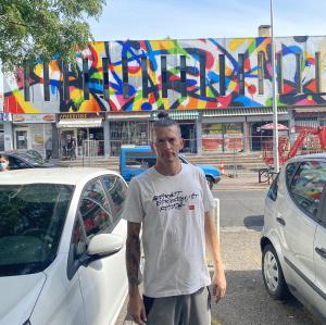 une fresque aux couleurs de la solidarité.