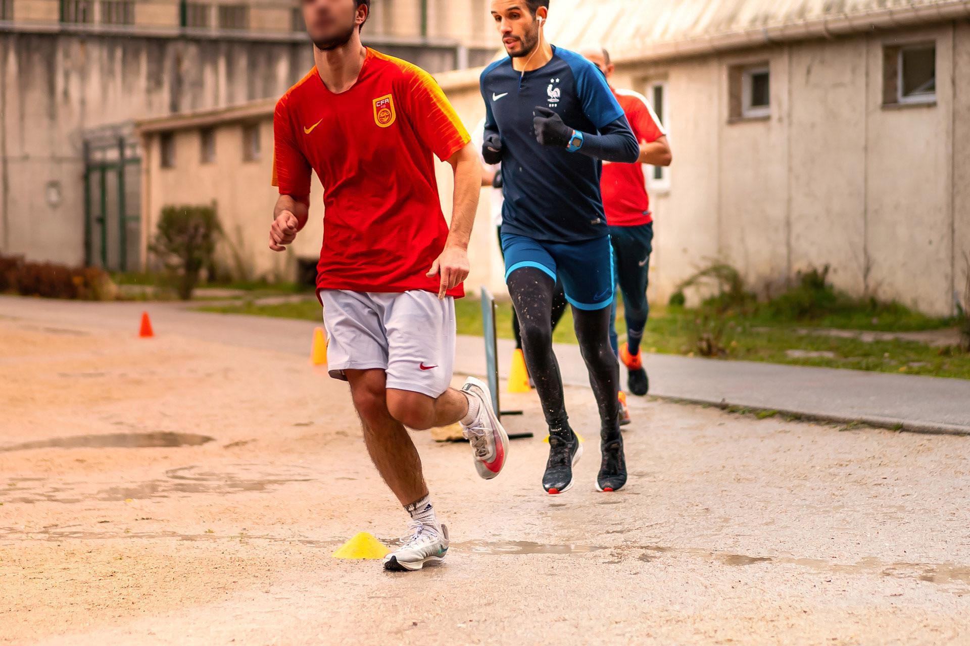 L'opération de collecte comprenait un défis sportif : une dizaine de détenus s'est lancée dans un semi-marathon, autour de la cours de la prison. Les participants se sont dépassés. 