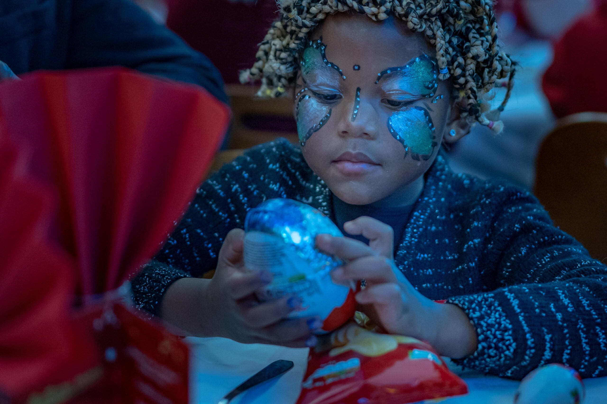 Parmi les animations  proposées, un atelier maquillage a enchanté les enfants.