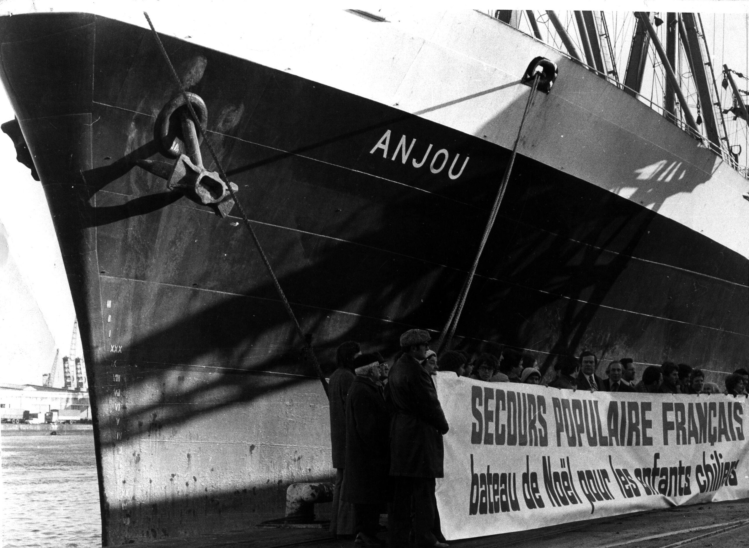 L'Anjou appareille du Havre, le 18 décembre 1975, pour Valparaiso. Tous droits réservés. Chili : il y a 50 ans, la solidarité