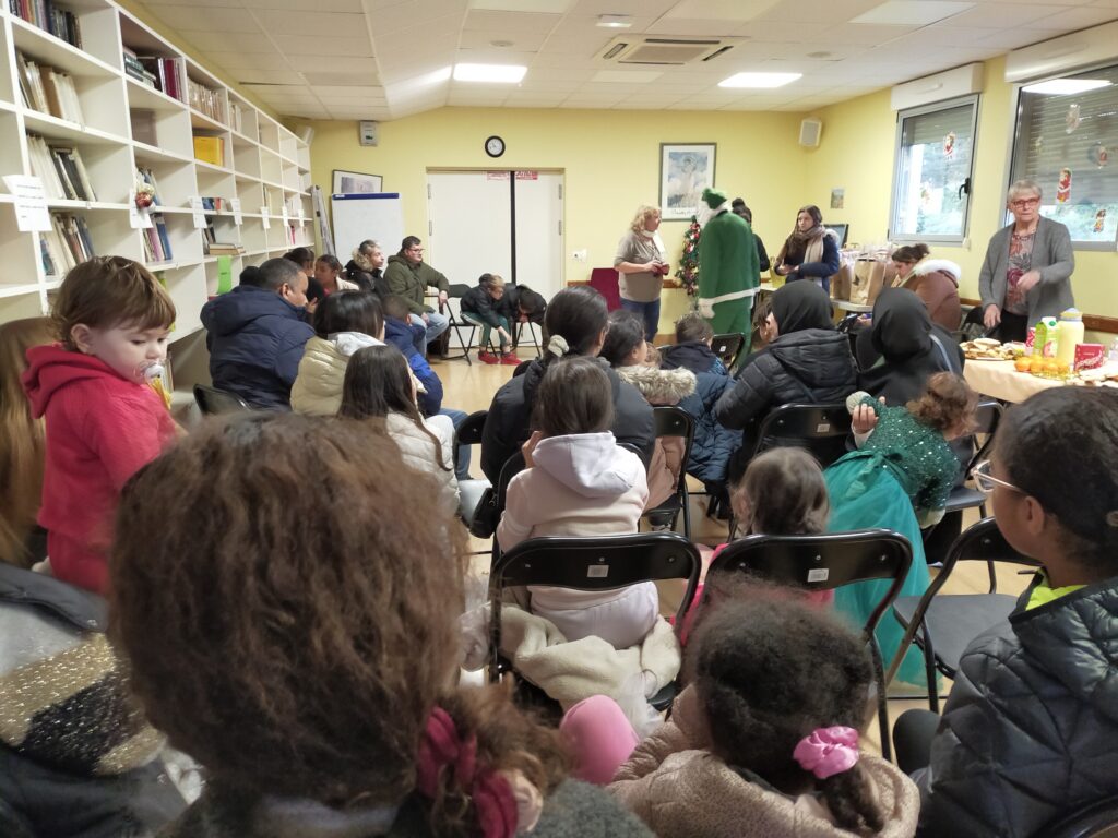 Le père noël vert au secours populaire de Millau
