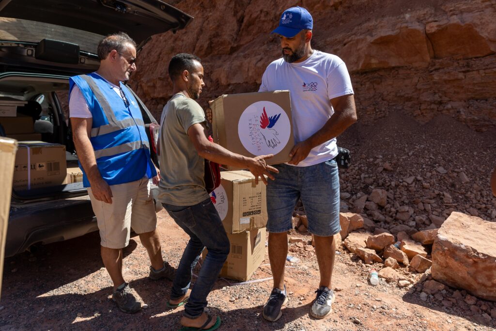 Transport de colis pour le douard Algou, Agadir