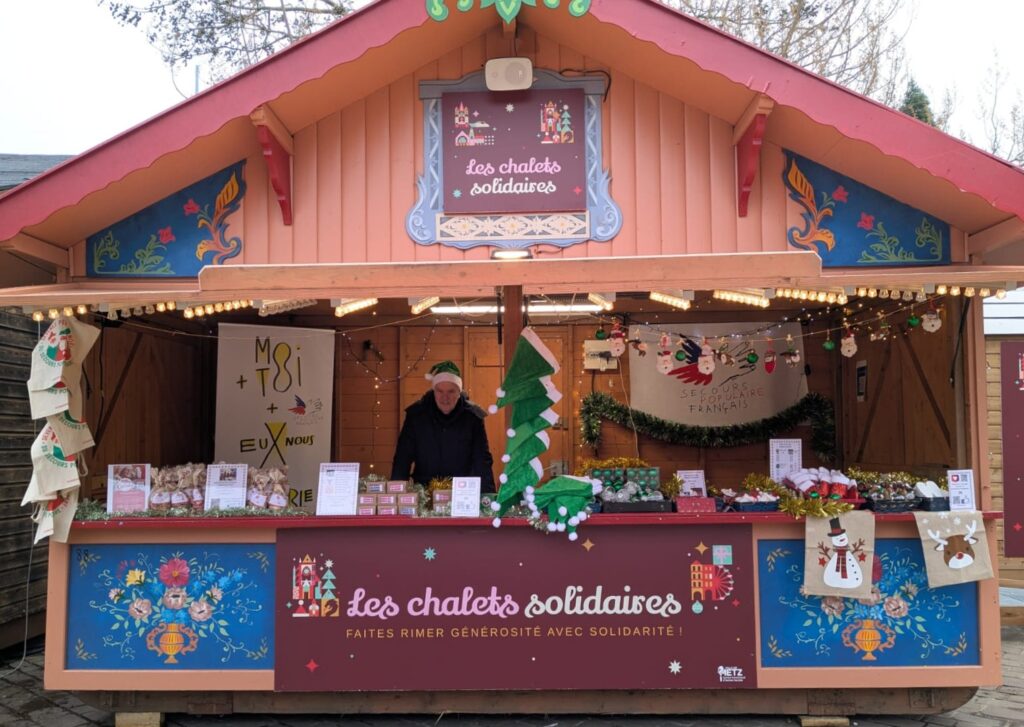 Le Secours populaire au marché de noël